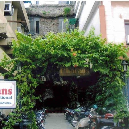 Charans Guest House Lucknow Esterno foto